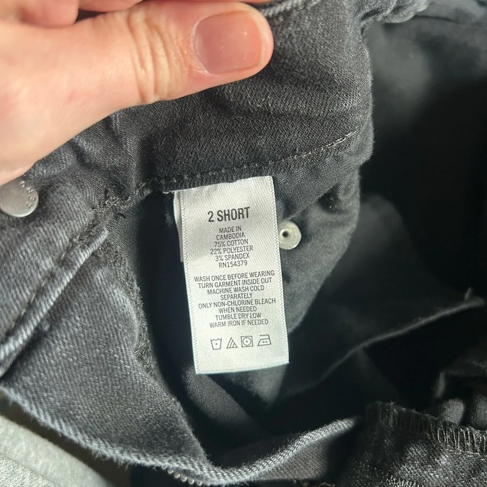 Aeropostale Black Distressed High Waisted Skinny Jeans - Picture 3 of 3